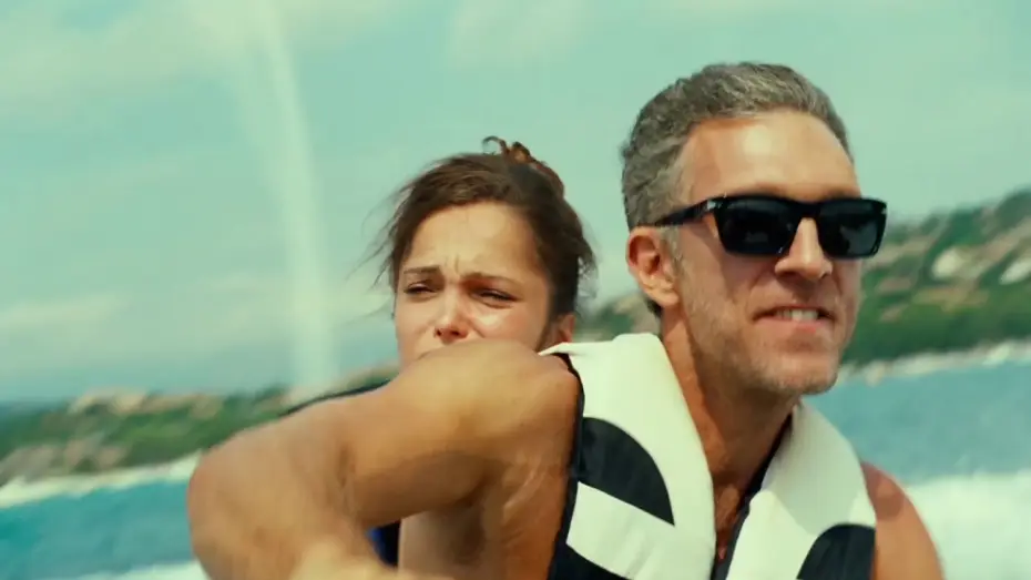 Видео к фильму Этот неловкий момент | Un Momento di Follia - Trailer Ufficiale Italiano | HD