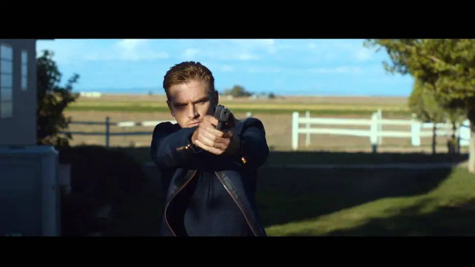 Видео к фильму Гость | Own it on Blu-ray 1/6
