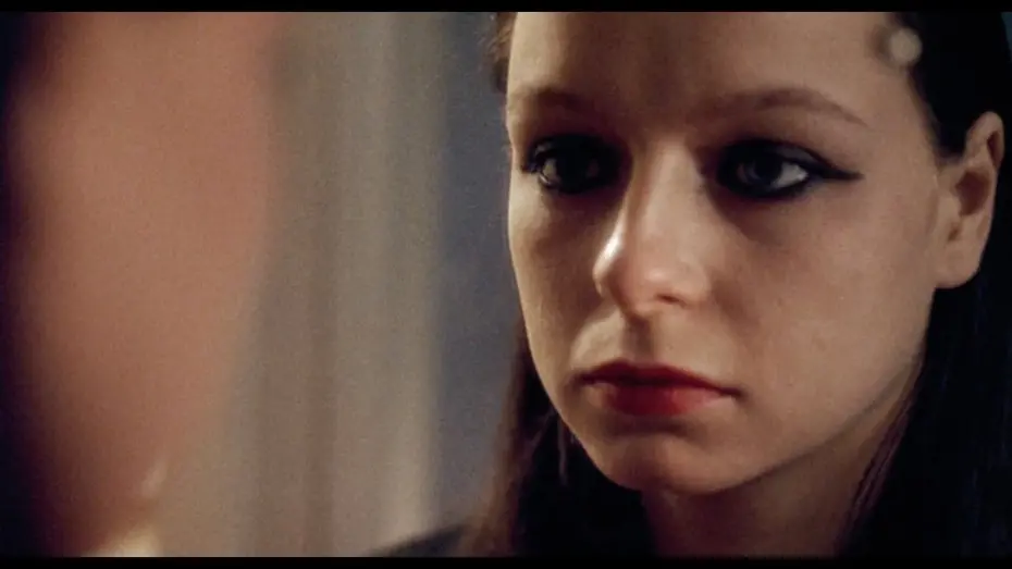 Видео к фильму Морверн Каллар | Morvern Callar (2002) Official UK Trailer