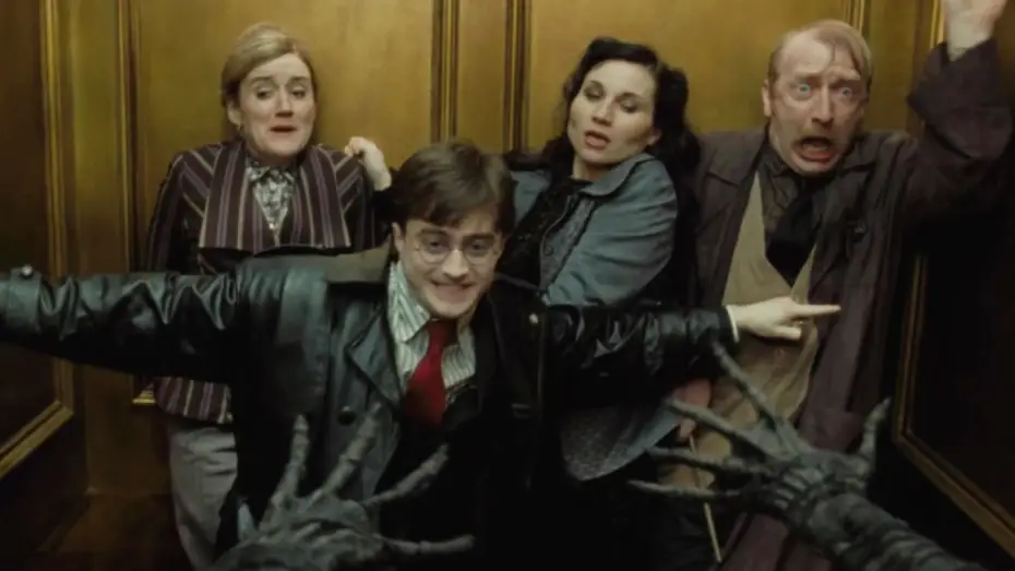 Видео к фильму Гарри Поттер и Дары смерти: Часть I | Breaking into the Ministry of Magic - Full Scene