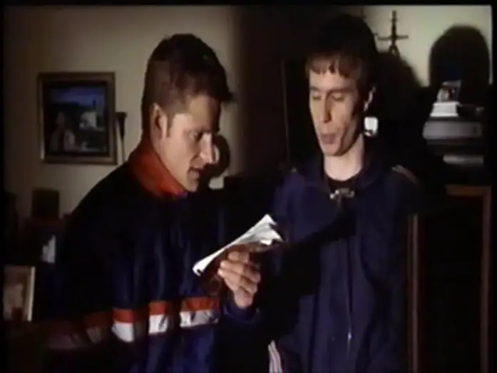 Видео к фильму Медвежатники | Safe Men (1998) Trailer (VHS Capture)