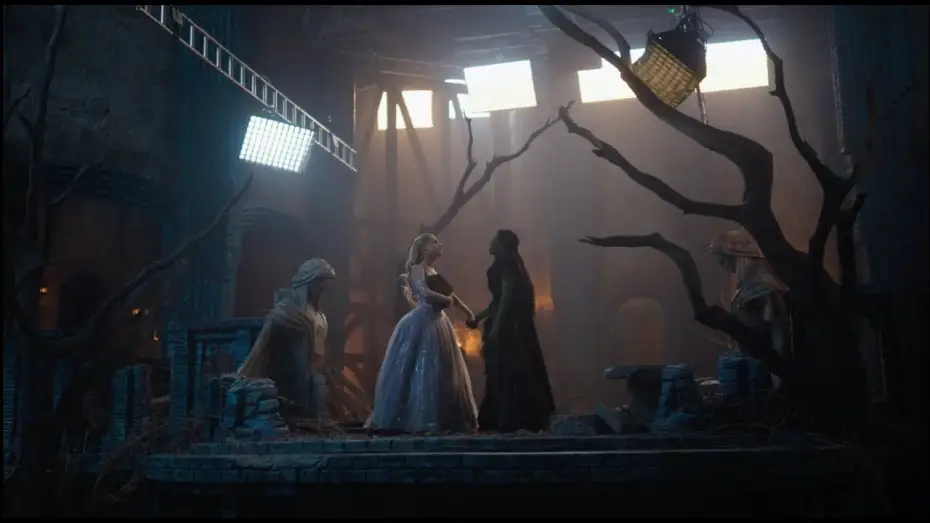 Видео к фильму Wicked: For Good | Behind the Scenes of "For Good"