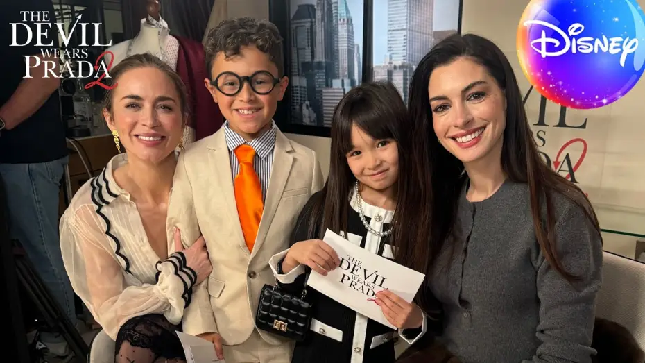 Видео к фильму Дьявол носит Prada 2 | Mini Nigel and Miranda meet the cast of The Devil Wears Prada 2