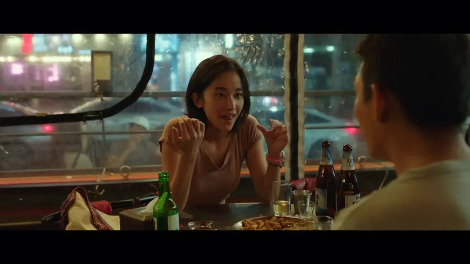 Видео к фильму Пылающий | BURNING - Trailer italiano