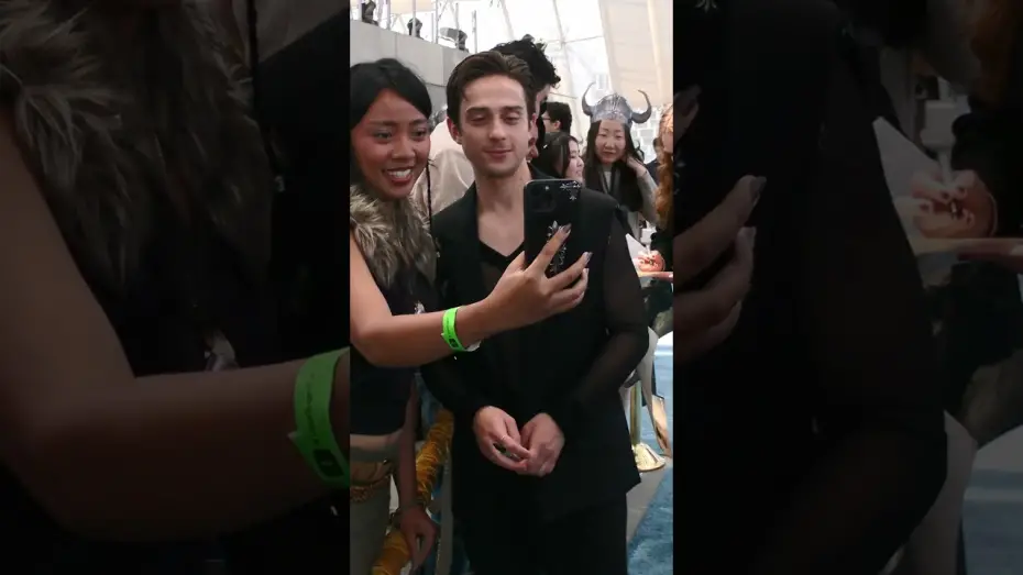 Видео к фильму How to Train Your Dragon | An epic premiere in LA with our legendary cast!