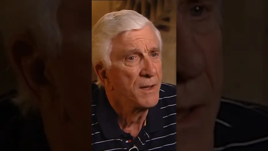 Видео к фильму Аэроплан — Leslie Nielsen On Dr. Rumack In AIRPLANE!