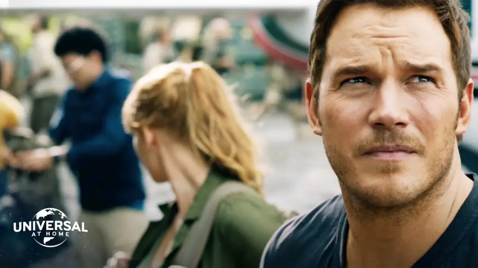 Видео к фильму Мир Юрского периода 2 | Chris Pratt Calms a Deadly Raptor - Extended Preview