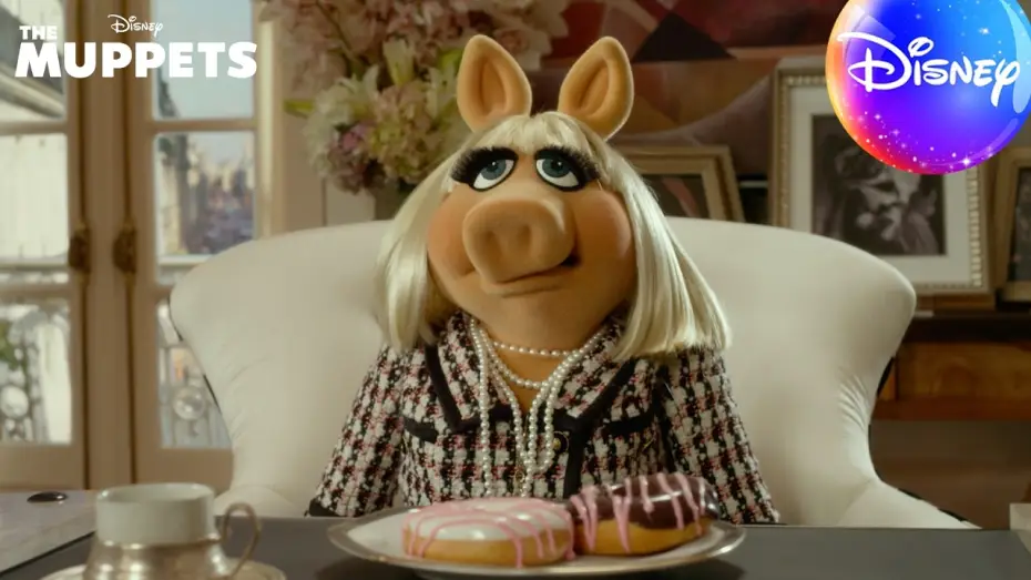 Видео к фильму Маппеты | Same Energy, Different Office | Throwback to Emily Blunt's Cameo in The Muppets