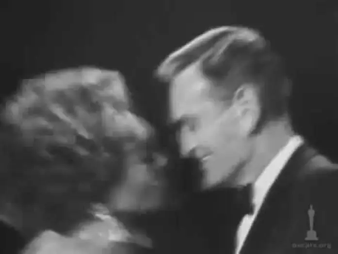 Видео к фильму Лоуренс Аравийский | David Lean winning an Oscar&reg; for "Lawrence of Arabia"