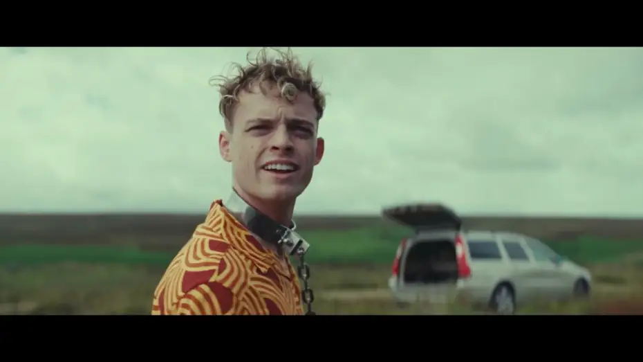 Видео к фильму На цепи | Only In UK Cinemas from 20 March