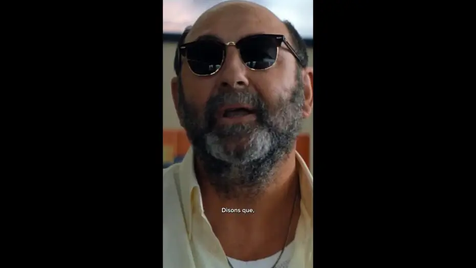Видео к фильму Une Famille de B&acirc;tards | On s'excuse aupr&egrave;s de la m&egrave;re de Maurice.