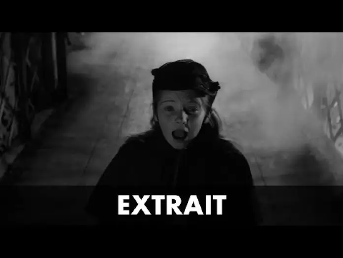 Видео к фильму Человек-слон | ELEPHANT MAN - Extrait  "Station de train" [VO]