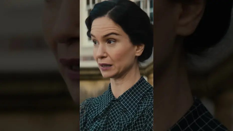 Видео к фильму Фэкхем-Холл | Meet the Davenports 🎩 They&rsquo;ve been keeping it classy and in the family since...well, ever!