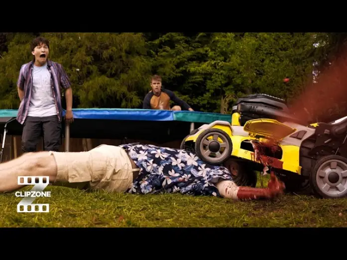 Видео к фильму Пункт назначения: Узы крови | Lawnmower Death Scene