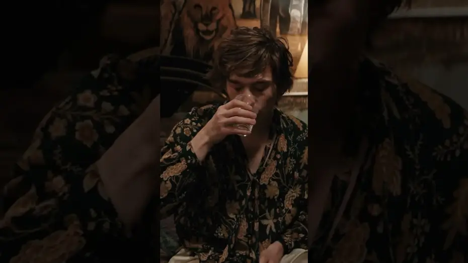 Видео к фильму Одинокие волки | Consider this a thirst trap