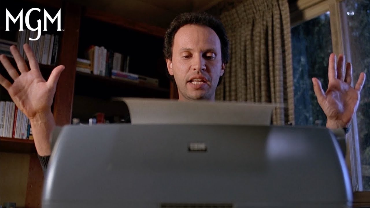 Видео к фильму Сбрось маму с поезда | Writer's Block Scene