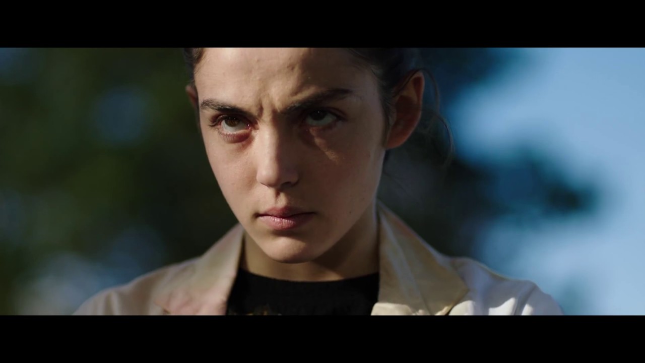 Видео к фильму Сырое | Official Green Band Trailer