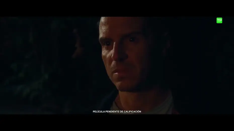 Видео к фильму Мы все чужие | Escena: 'Es &eacute;l'