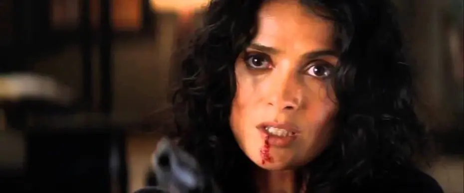 Видео к фильму Эверли | Эверли - Трейлер (дублированный) 720p