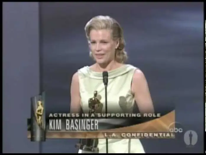 Видео к фильму Секреты Лос-Анджелеса | Kim Basinger winning Best Supporting Actress