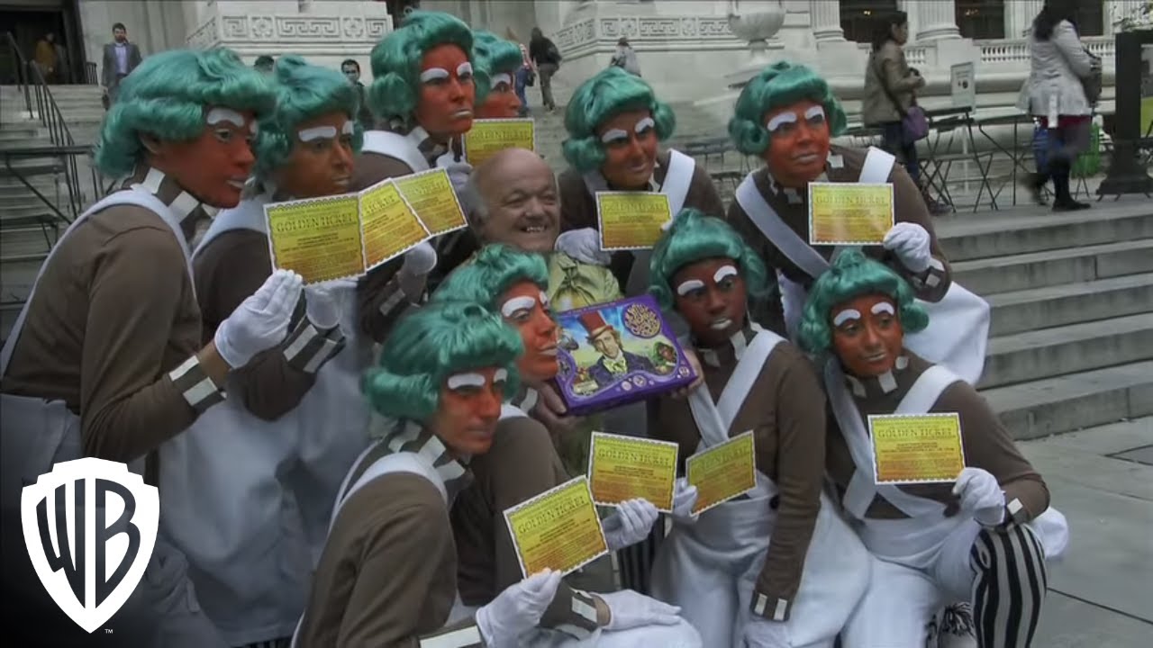 Видео к фильму Вилли Вонка и шоколадная фабрика | Oompa Loompas Take Manhattan!