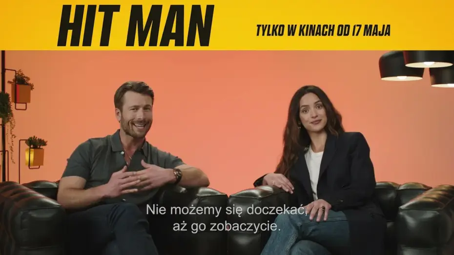 Видео к фильму Я не киллер | Glen Powell i Adria Arjona zapraszają na film