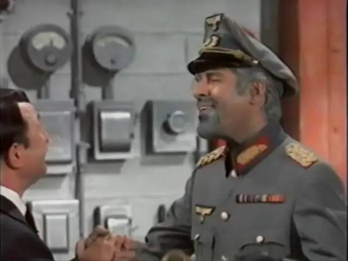 Видео к фильму Which Way to the Front? | WHICH WAY TO THE FRONT | Trailer