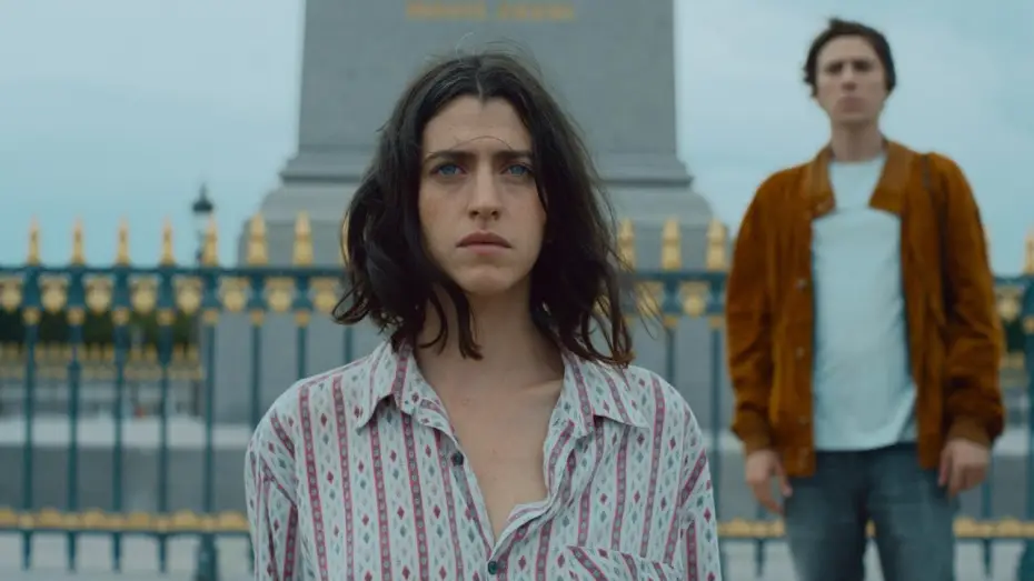 Видео к фильму Пол и Полетт | 'Paul & Paulette Take A Bath': first trailer for Venice Film Festival's Critics' Week title