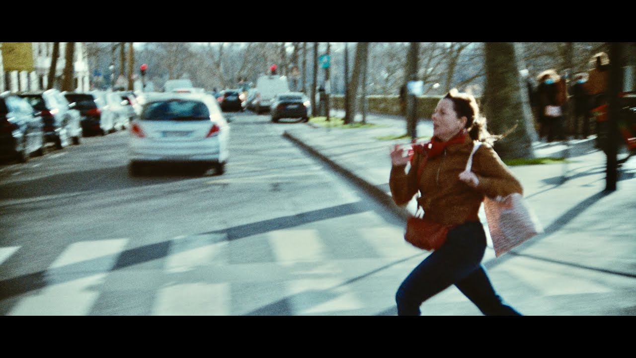 Видео к фильму Полный рабочий день | Full Time / À plein temps (2022) - Trailer (English subs)