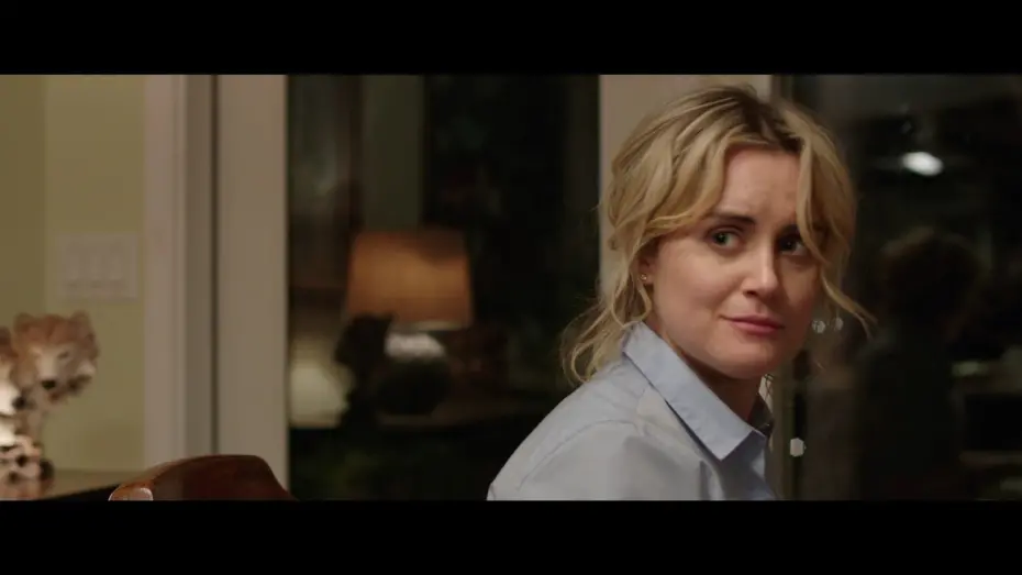 Видео к фильму Семья | Official Trailer