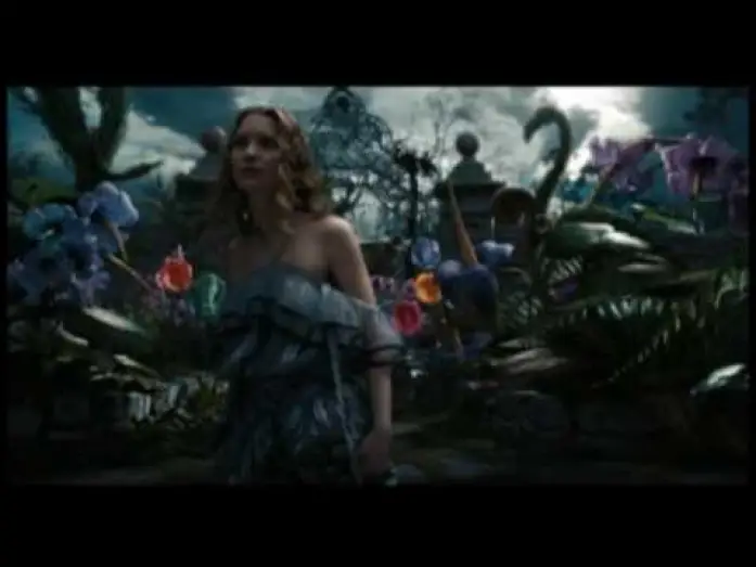 Видео к фильму Алиса в стране чудес | ALICE IN WONDERLAND - Alice Action Hero (pod dal film)