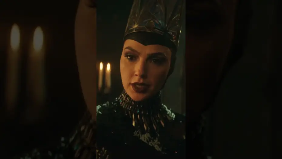 Видео к фильму Snow White | Somewhere in the woods dwells the fairest one of all