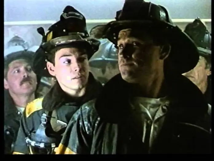 Видео к фильму Обратная тяга | 1991 - Backdraft - M&auml;nner, die durchs Feuer gehen - Trailer - Deutsch - German - Kurt Russel