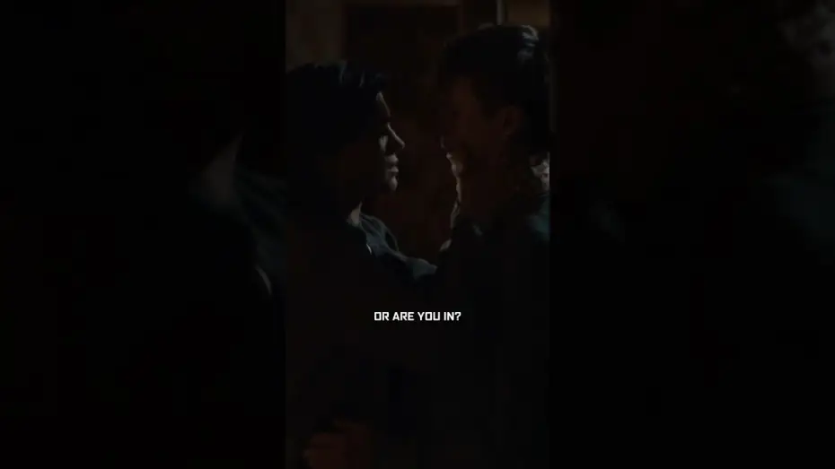 Видео к фильму Взлом на миллион | She&rsquo;s the only thing more dangerous than the job. And he&rsquo;s already in too deep.