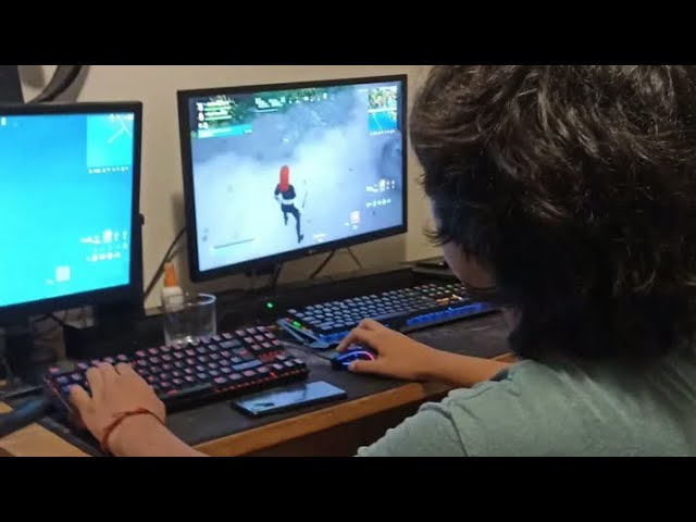 Видео к фильму Nathalie: The first and last prom | Nathalie: el primer y &uacute;ltimo baile de graduaci&oacute;n