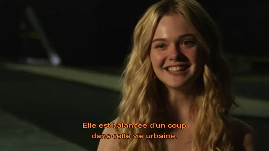 Видео к фильму Неоновый демон | THE NEON DEMON - Sur le tournage (extrait - VOST)