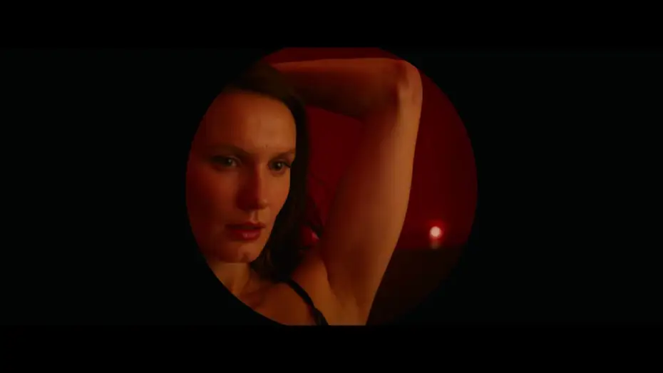 Видео к фильму Дом удовольствий | La maison - Bande Annonce [VF]