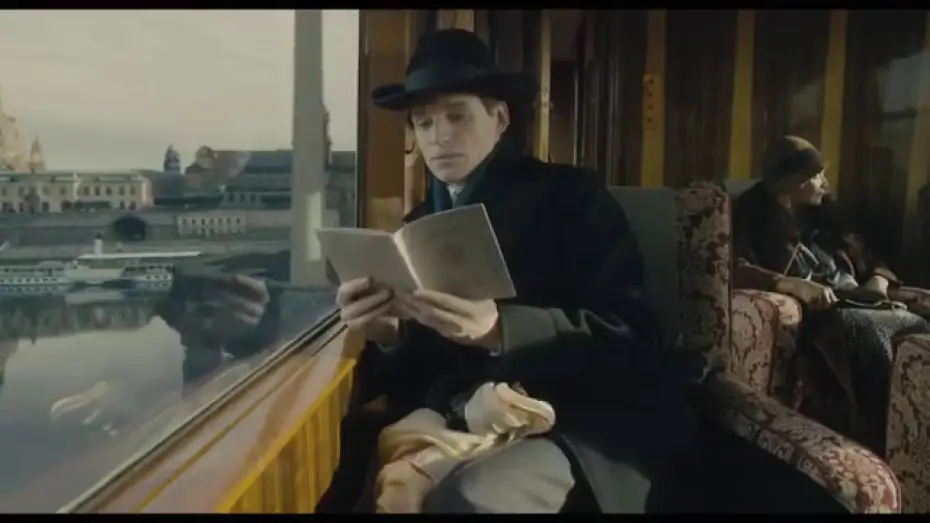 Видео к фильму Девушка из Дании | Danish Girl / Extrait "Le Train" [Au cin&eacute;ma le 20 janvier 2016]