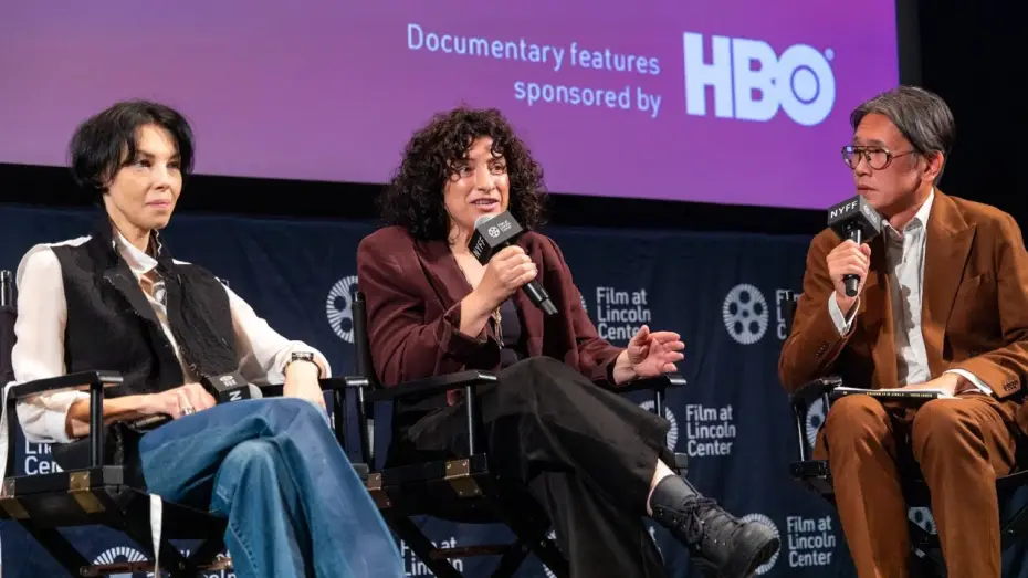 Видео к фильму Мои нежелательные друзья. Часть I: Последний воздух в Москве | Julia Loktev and Journalists on My Undesirable Friends: Part I &mdash; Last Air in Moscow