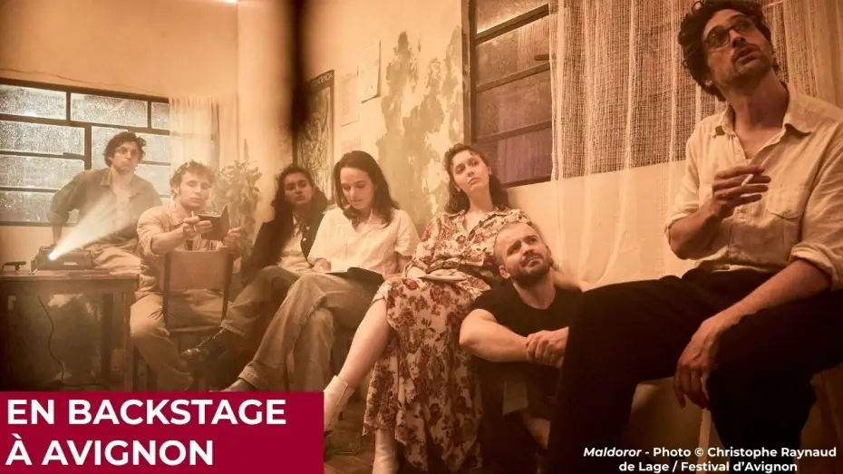 Видео к фильму Maldoror : Festival d'Avignon 2026 — En Backstage à Avignon 2026 : langues et lieux du surtitrage dans “Maldoror”