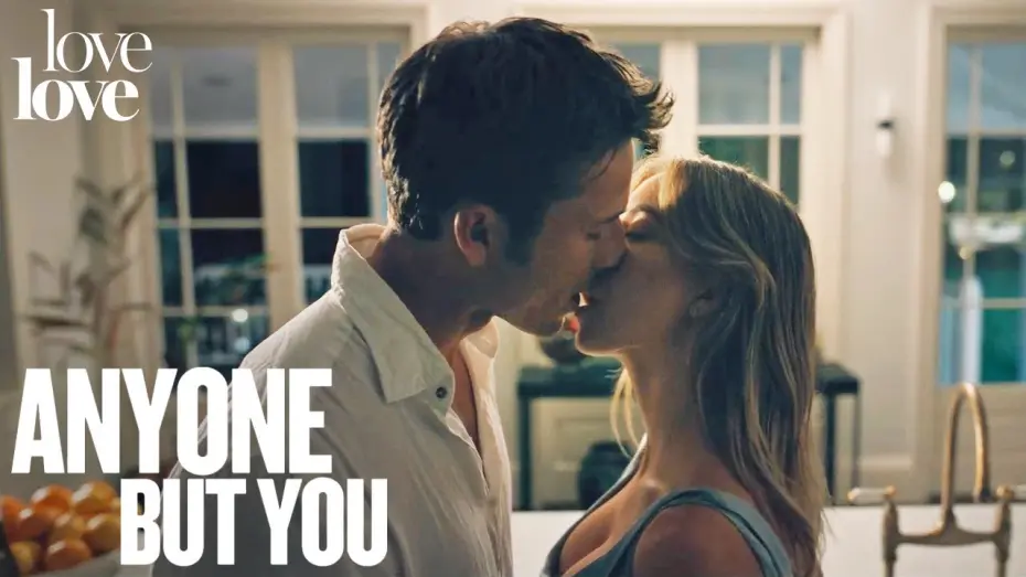 Видео к фильму Кто угодно, кроме тебя | Bea & Ben Finally Kiss