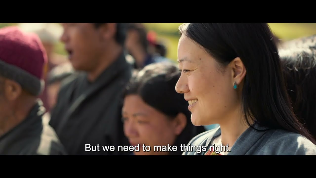 Видео к фильму The Monk and the Gun | Official Trailer