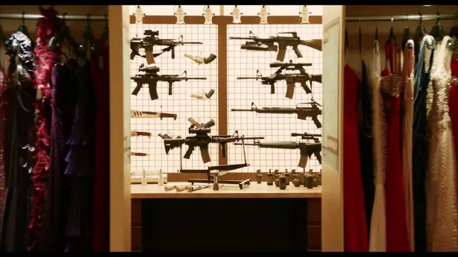 Видео к фильму Мачете убивает — MACHETE KILLS - Extrait 3 - VF
