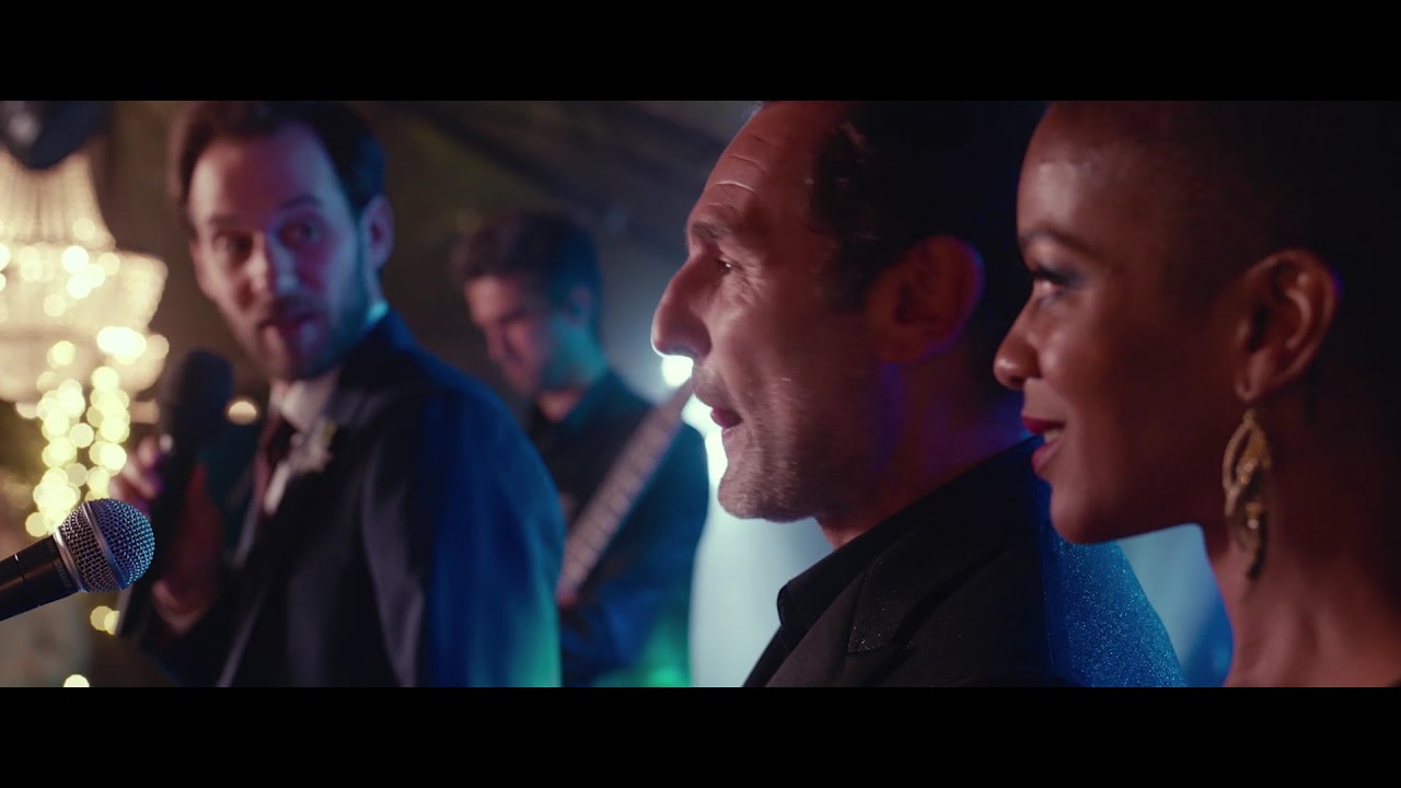 Видео к фильму Праздничный переполох | Праздничный переполох - Trailer