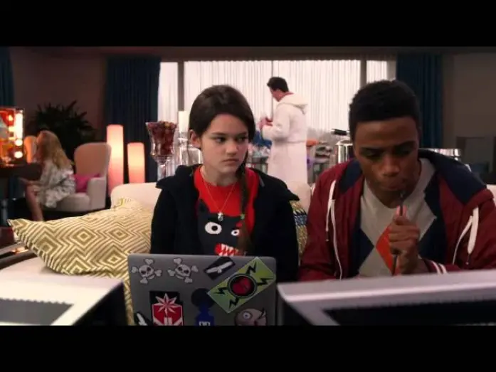 Видео к фильму Мошенничество | Swindle Trailer