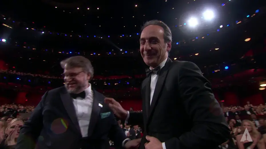 Видео к фильму Форма воды | "The Shape of Water" wins Best Original Score