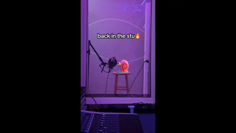 Видео к фильму The SpongeBob Movie: Search for SquarePants | Gary in the recording booth