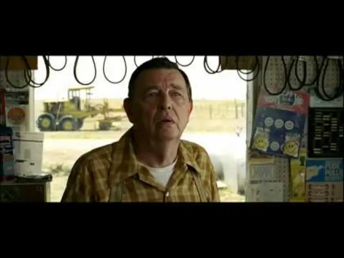 Видео к фильму Старикам тут не место | non &egrave; un paese per vecchi trailer ita