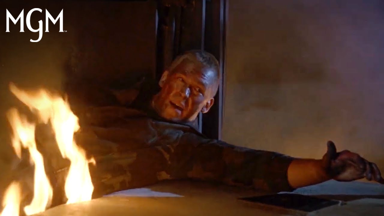 Видео к фильму Отряд &laquo;Дельта&raquo; | Rescue from Burning Helicopter