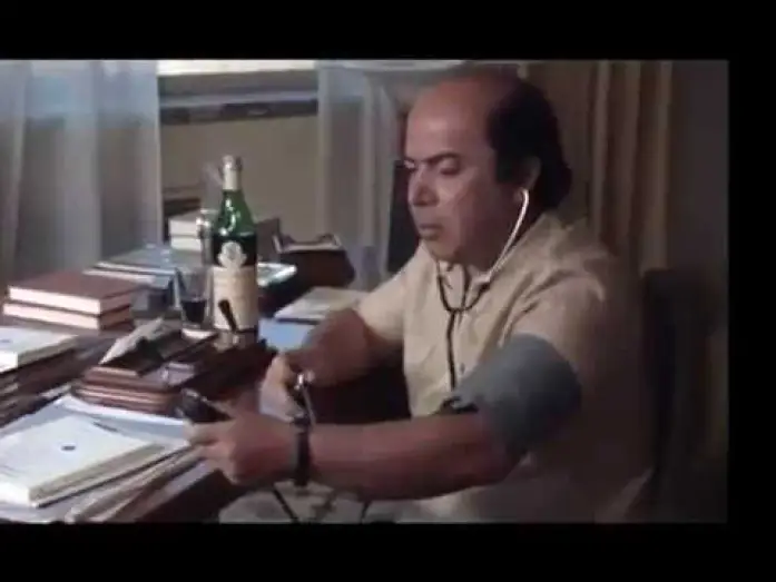 Видео к фильму Медсестра в военной палате | L'infirmiere du Regiment (1979) VF